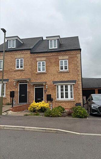 3 Bedroom Semi-Detached House For Sale In Heron Drive, Witney, OX28