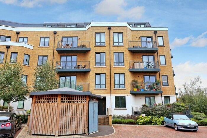 1 Bedroom Flat To Rent In Dock Meadow Reach, Hanwell, W7