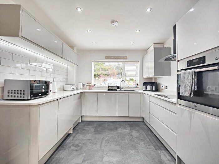 4 Bedroom Detached House For Sale In Swanley Close, Eastbourne, BN23