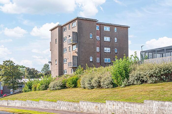 2 Bedroom Flat For Sale In Katrine Crescent, Kirkcaldy, KY2