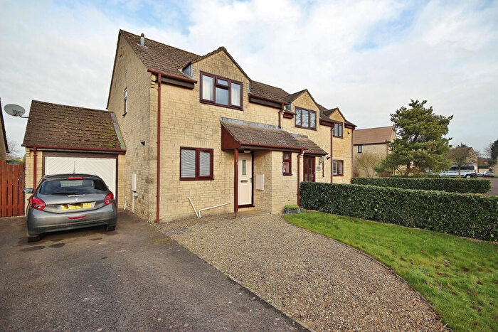 3 Bedroom Semi-Detached House For Sale In Ripley Avenue, Minster Lovell, OX29