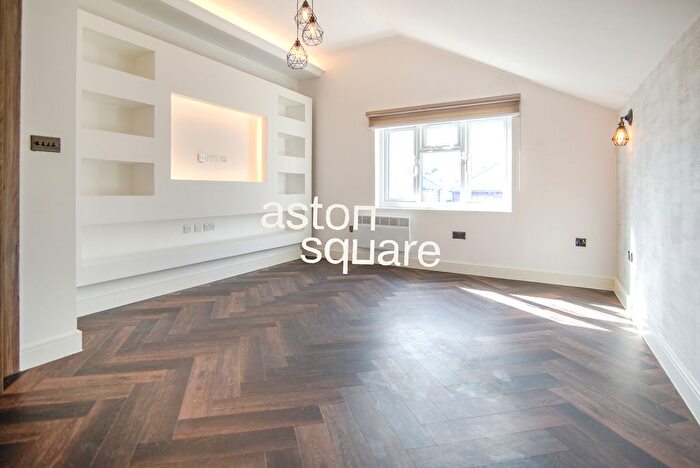 2 Bedroom Flat To Rent In Church Lane, London, NW9