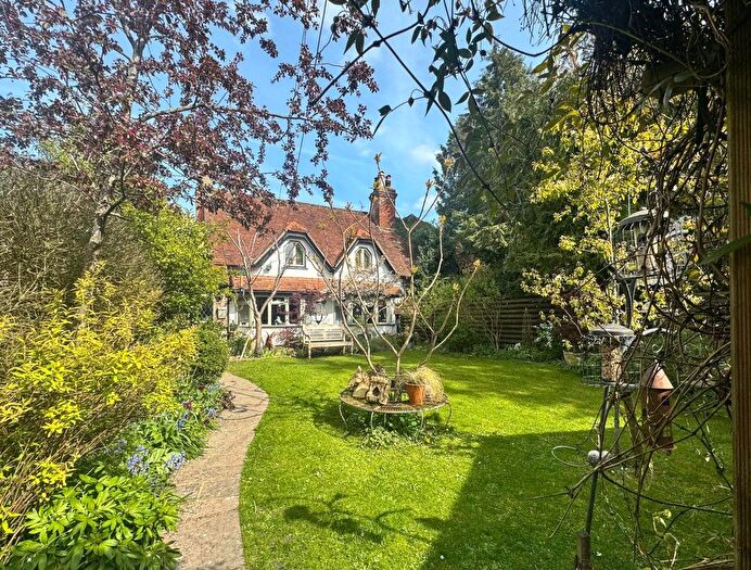 3 Bedroom Semi-Detached House For Sale In Green End Street, Aston Clinton, HP22