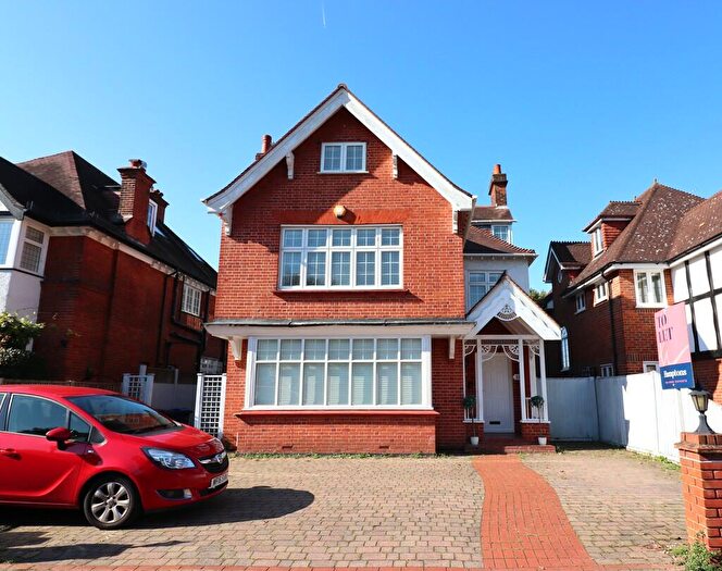5 Bedroom Detached House To Rent In Walpole Road, Surbiton, KT6