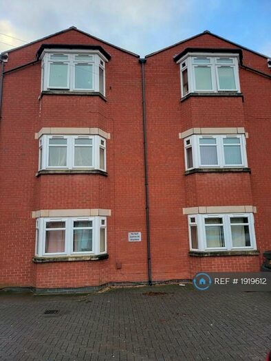 2 Bedroom Flat To Rent In Harefield Court, Coventry, CV2