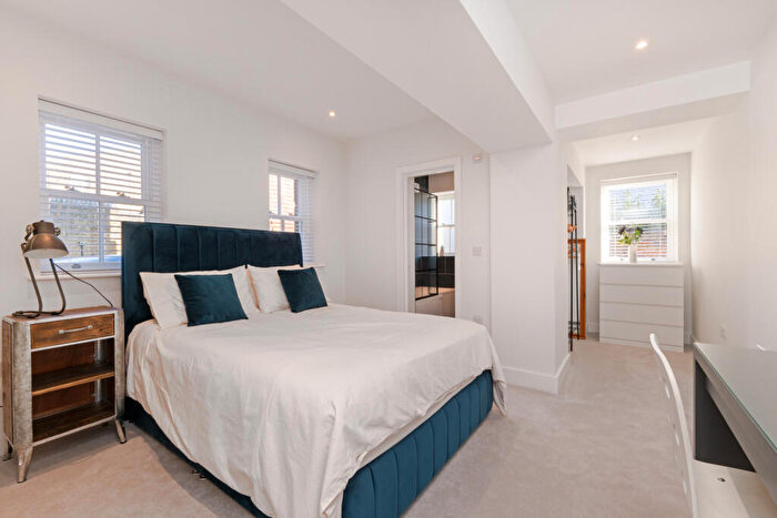 2 Bedroom House For Sale In Church Street, Bishop's Stortford, Hertfordshire, CM23