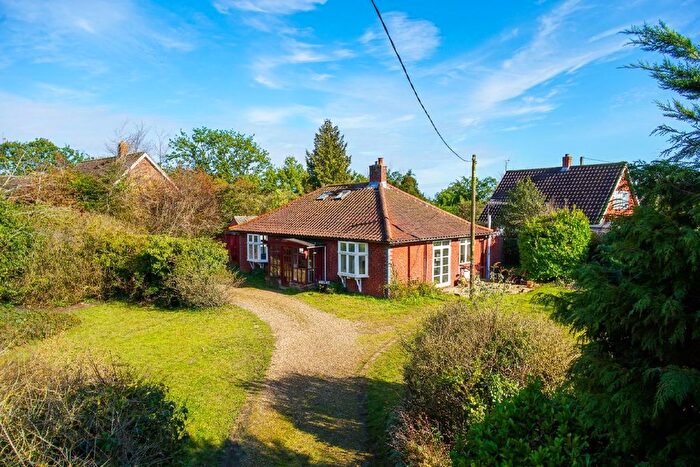 2 Bedroom Detached Bungalow For Sale In Folgate Lane, Old Costessey, Norwich, NR8