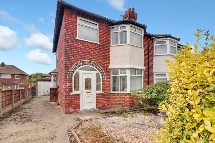 3 Bedroom Semi-Detached House For Sale In Detroit Avenue, Austhorpe, Leeds, West Yorkshire, LS15