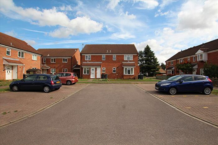1 Bedroom Cluster House To Rent In Ripon Court, Biggleswade, SG18
