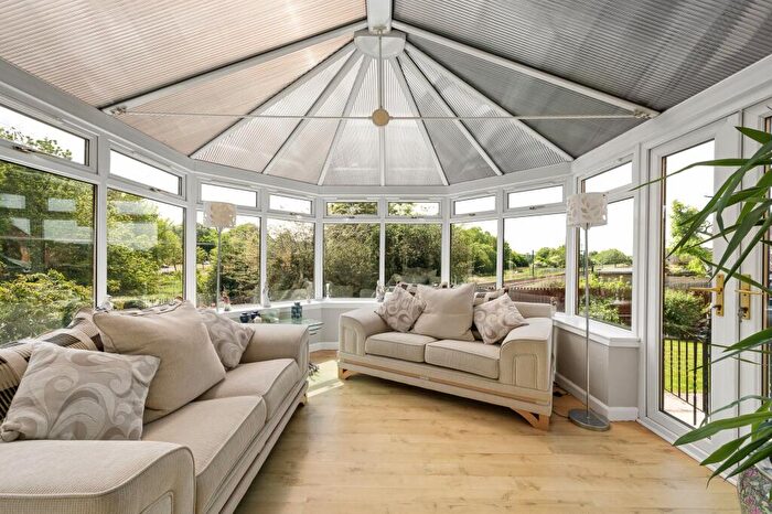 4 Bedroom Detached House For Sale In Hunter Grove, Bathgate, EH48