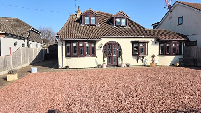 6 Bedroom Detached House For Sale In Sandown Road, Orsett, RM16