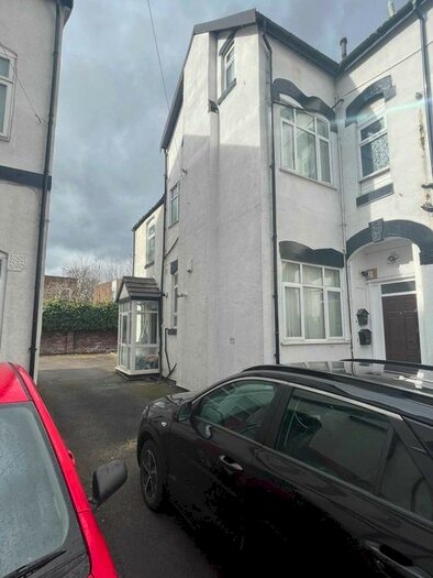 1 Bedroom Semi-Detached House To Rent In Polygon, Eccles, M30