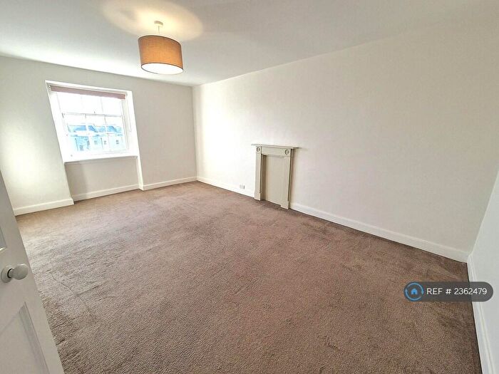 2 Bedroom Flat To Rent In Clifton, Bristol, BS8