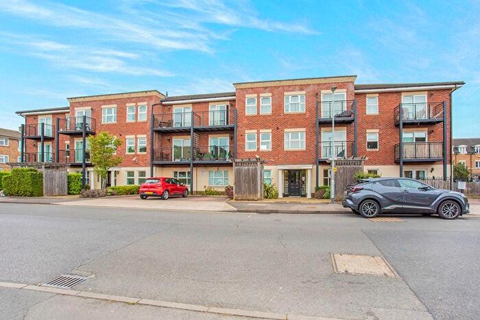 1 Bedroom Flat To Rent In Waterloo Road, Uxbridge, UB8
