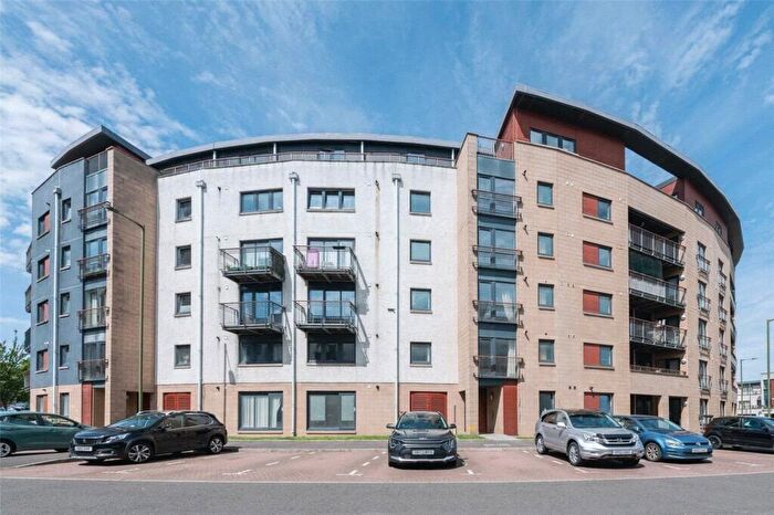 2 Bedroom Apartment For Sale In East Pilton Farm Crescent, Edinburgh, Midlothian, EH5