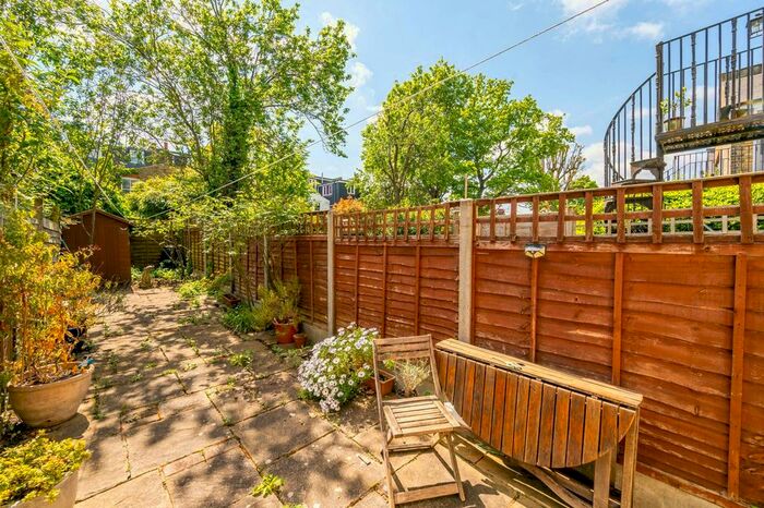 1 Bedroom Maisonette To Rent In Cambray Road, Hyde Farm Estate, London, SW12