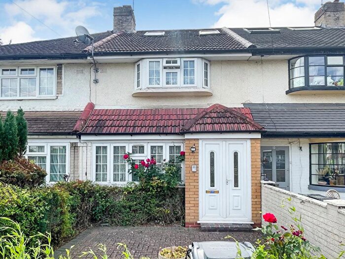 3 Bedroom Terraced House For Sale In Swan Close, Feltham, Greater London, TW13