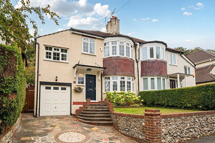 4 Bedroom Semi-Detached House For Sale In The Vale, Coulsdon, CR5