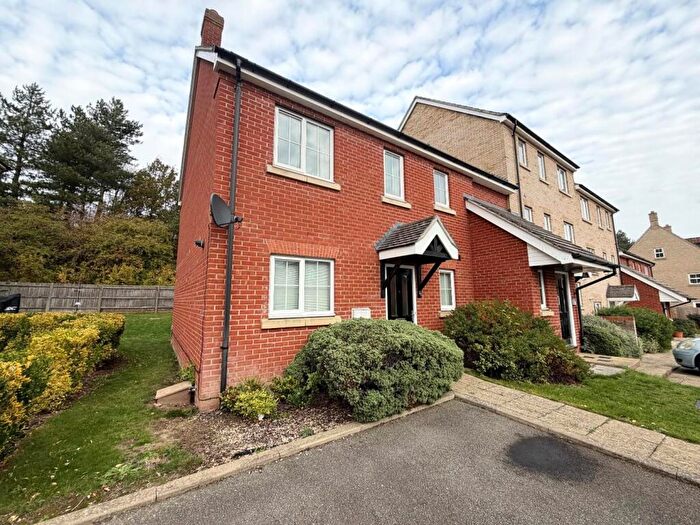 1 Bedroom Flat To Rent In Parker Place, Sudbury, CO10