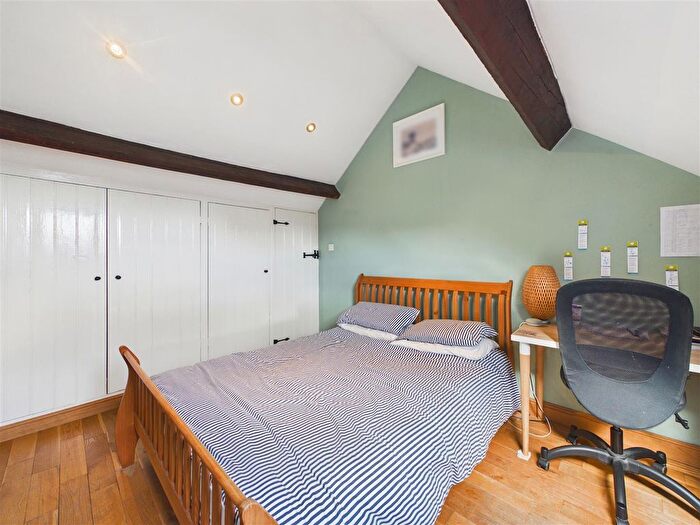 4 Bedroom Barn Conversion For Sale In Main Road, Marsh Lane, Sheffield, S21