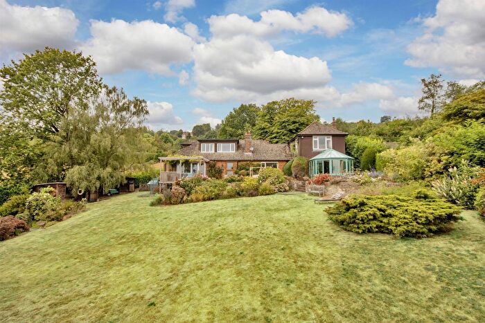 4 Bedroom Detached House For Sale In Toys Hill, Westerham, TN16