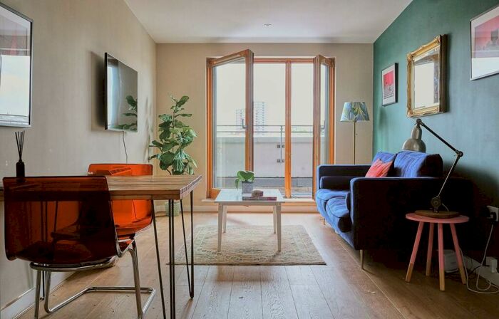 1 Bedroom Flat To Rent In Kingsland Road, Haggerston, London, E2