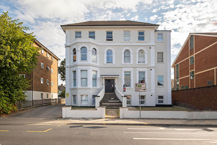 1 Bedroom Flat For Sale In Surbiton Road, Kingston Upon Thames, KT1