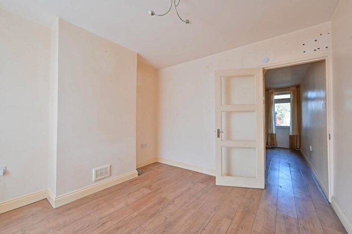 2 Bedroom Terraced House For Sale In Byron Road, Wealdstone, Harrow, HA3