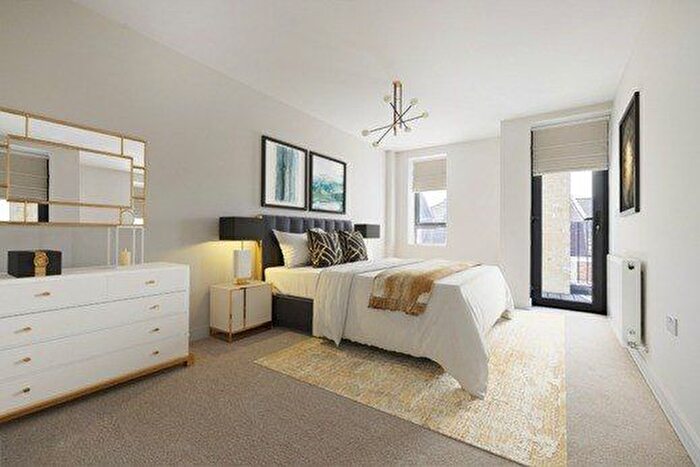 1 Bedroom Block Of Flats To Rent In Raynes Park, SW20