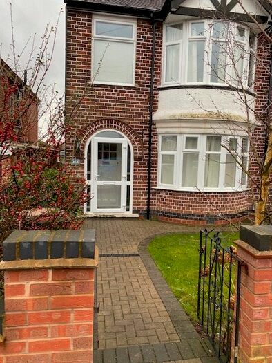 5 Bedroom Semi-Detached House To Rent In Medland Avenue, Coventry CV3