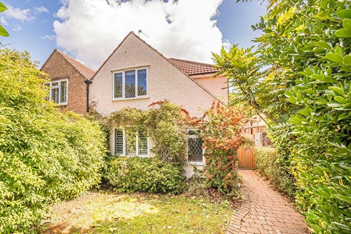 4 Bedroom Semi-Detached House For Sale In Ewell Road, Long Ditton, KT6