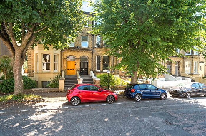 1 Bedroom Flat For Sale In Selborne Road, Hove, East Sussex, BN3
