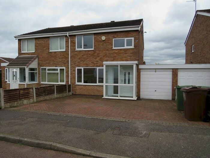 3 Bedroom Semi-Detached House To Rent In Bell Close, Smithswood, Birmingham B36