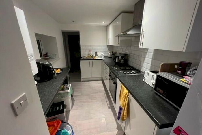 4 Bedroom Terraced House To Rent In Wyeverne Road Cardiff, CF24