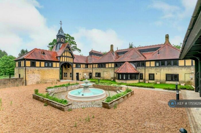 2 Bedroom Maisonette To Rent In Patterson Mews, Nutfield, Redhill, RH1