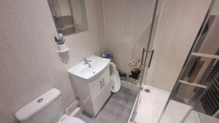 2 Bedroom Cottage To Rent In Woodway Lane, Walsgrave, Coventry, CV2