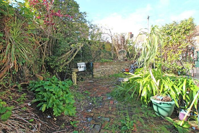2 Bedroom Semi-Detached House For Sale In Bradford Street, Eastbourne, BN21