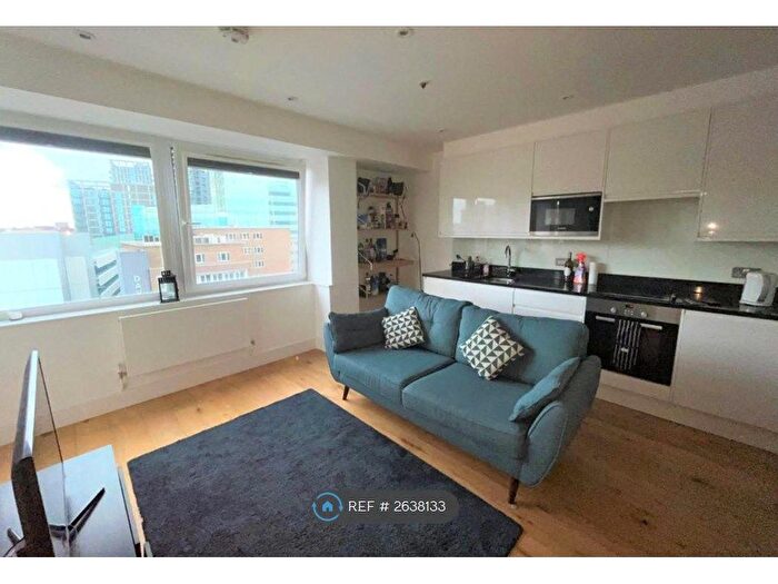 2 Bedroom Flat To Rent In Green Dragon House, Croydon, CR0