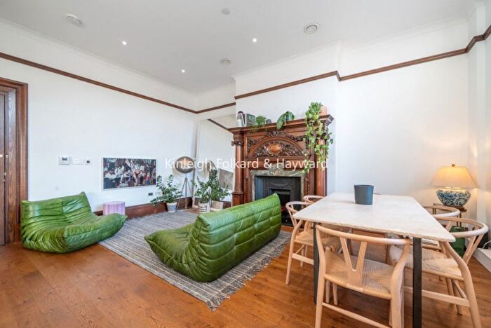 1 Bedroom Flat For Sale In Winchester Street, Acton, London, W3