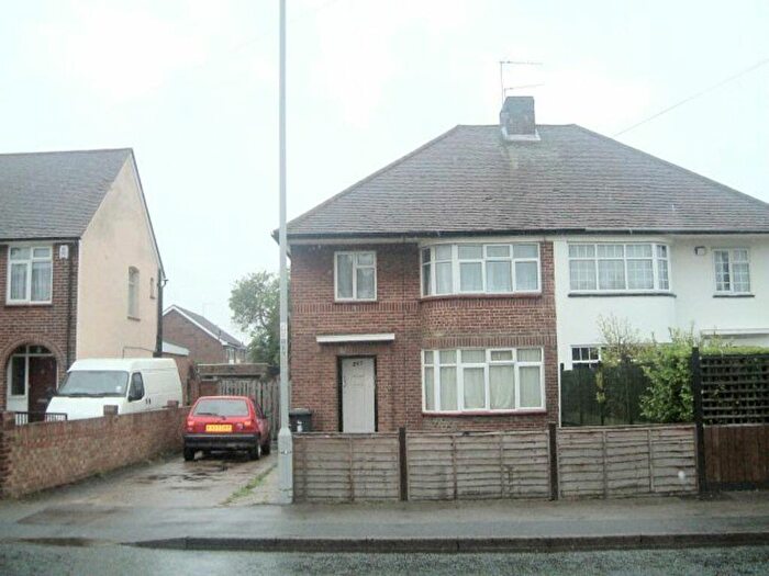 1 Bedroom Maisonette To Rent In Langley Road, SL3