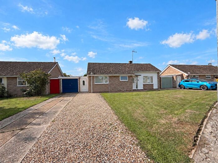 3 Bedroom Bungalow For Sale In Meadow Close, Great Bromley, Colchester, CO7