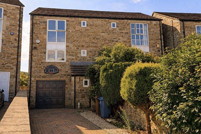 4 Bedroom Semi-Detached House For Sale In Hollingworth Close, Skipton, BD23