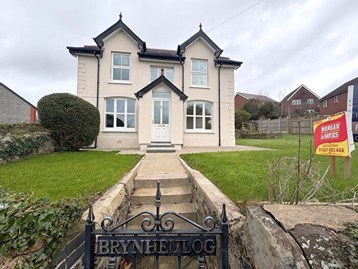 3 Bedroom Detached House For Sale In Roman Road, Carmarthen, SA31