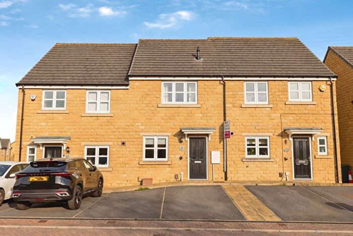 2 Bedroom Terraced House For Sale In Brompton Drive, Bradford, West Yorkshire, BD10