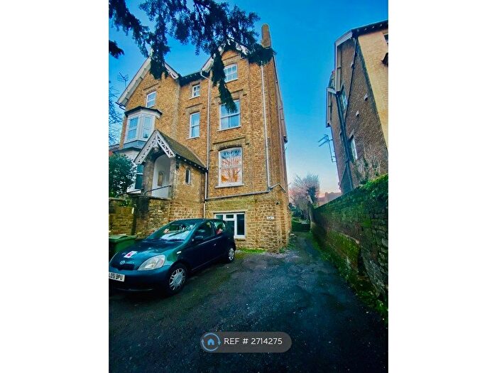1 Bedroom Flat To Rent In Guildford, Guildford, GU1