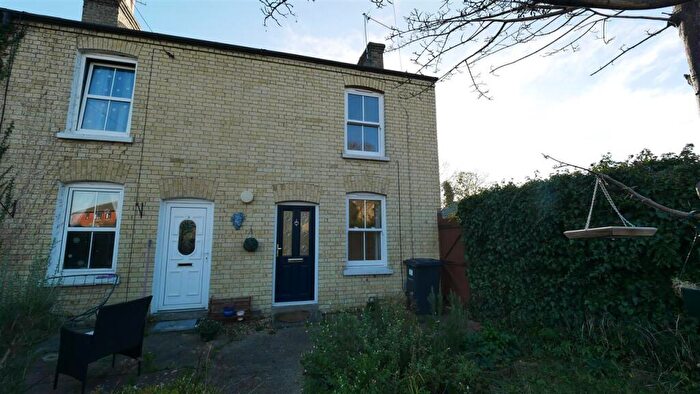 2 Bedroom End Of Terrace House To Rent In Orchard Terrace, St Ives, PE27