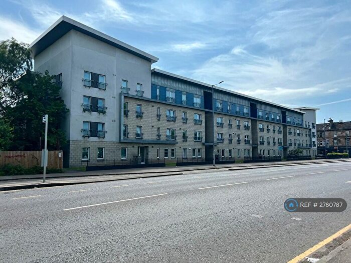 2 Bedroom Flat To Rent In Shields Road, Glasgow, G41