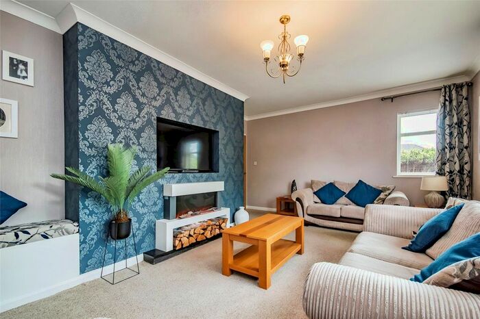3 Bedroom Bungalow For Sale In Bowls Road, Blaenporth, Ceredigion, SA43