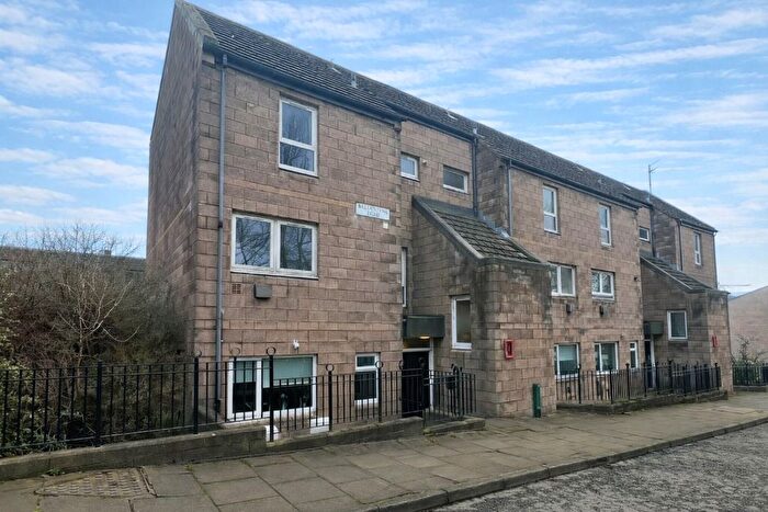 2 Bedroom Flat To Rent In Ballantyne Road, Leith, Edinburgh, EH6