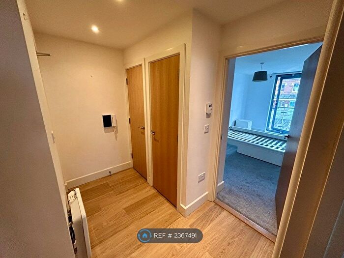 1 Bedroom Flat To Rent In Whytecliffe Road South, Purley, CR8